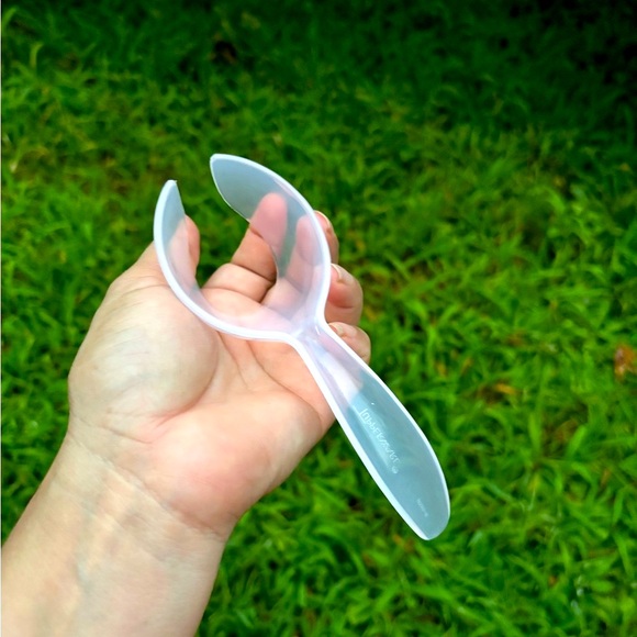 Tupperware Hard Boiled Egg Lifter Scoop Clear Color (1 PIECE) - Picture 5 of 8